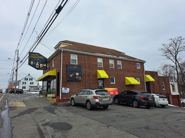 61-65 Turnpike, Southborough MA 01745