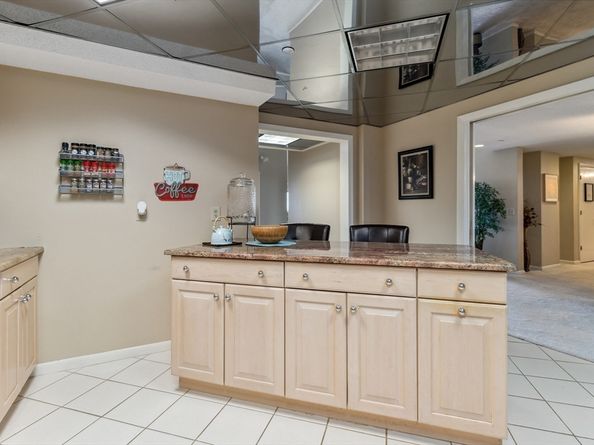 65 Lake Ave 1008, Worcester MA 01604