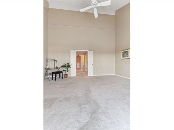 65 Lake Ave 1008, Worcester MA 01604