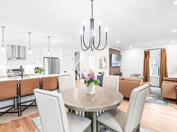 6-8 Weld Hill St, Boston MA 02130