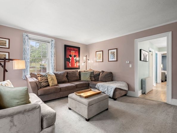 142 Elm Street, Kingston MA 02364
