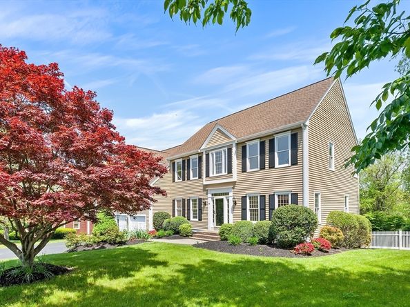 45 Piccadilly Way, Westborough MA 01581