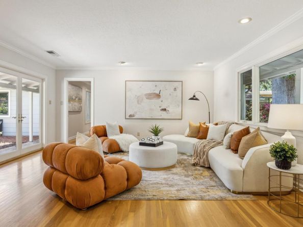 19661 Saratoga Los Gatos Road, Saratoga CA 95070