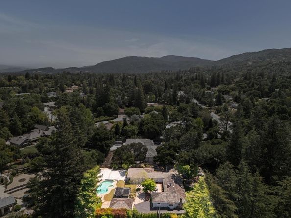 19661 Saratoga Los Gatos Road, Saratoga CA 95070