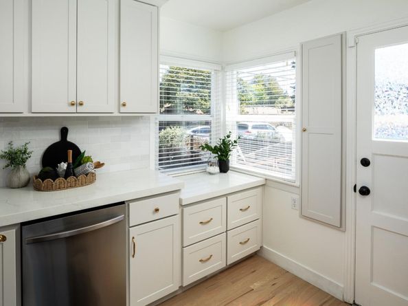 274 Roble Avenue, Redwood City CA 94061