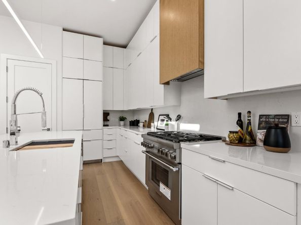 17 30th Street, San Francisco CA 94110