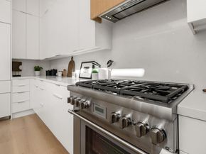 17 30th Street, San Francisco CA 94110