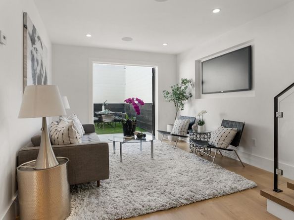 17 30th Street, San Francisco CA 94110