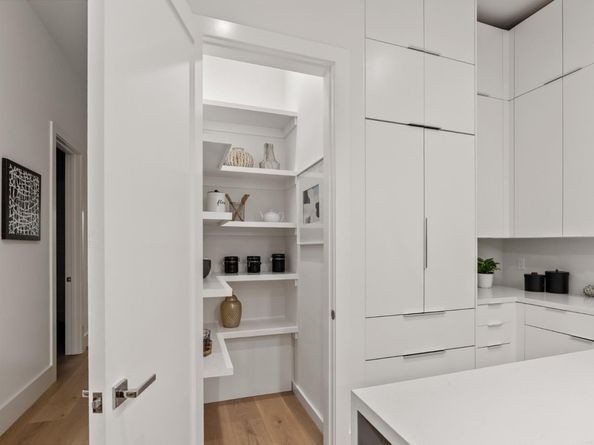 17 30th Street, San Francisco CA 94110