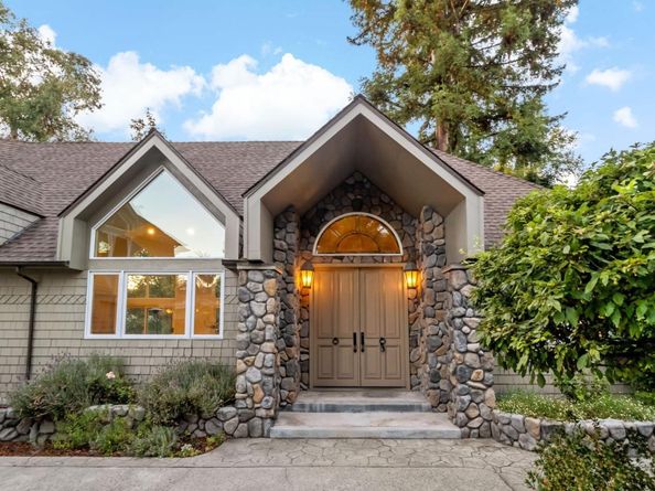 136 Finger Avenue, Redwood City CA 94062