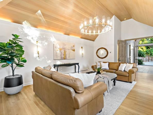 136 Finger Avenue, Redwood City CA 94062