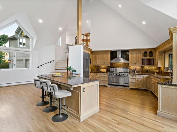 136 Finger Avenue, Redwood City CA 94062