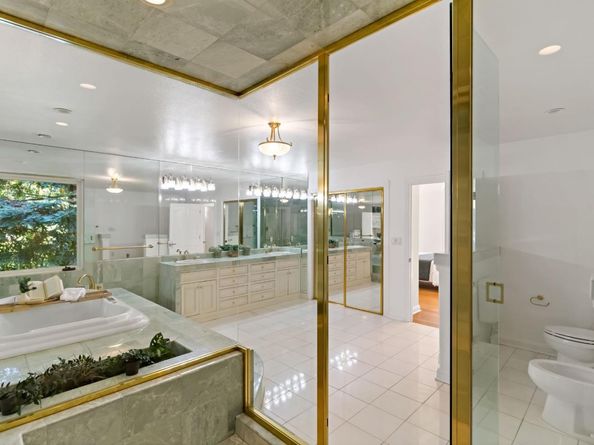 136 Finger Avenue, Redwood City CA 94062