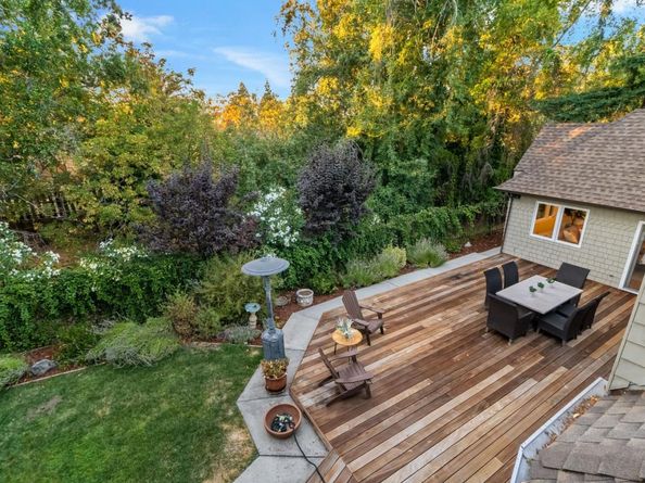136 Finger Avenue, Redwood City CA 94062
