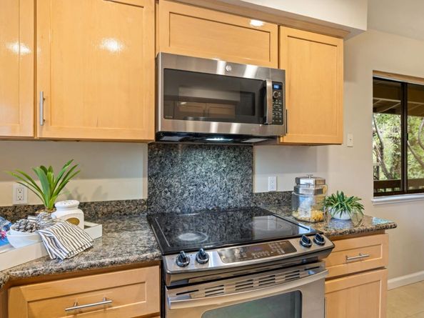 14355 Saratoga Avenue B, Saratoga CA 95070