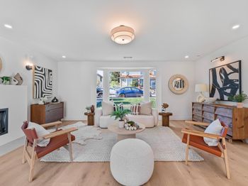 373 Oakview Drive