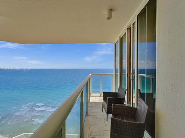 6051 N Ocean Dr PH5, Hollywood FL 33019