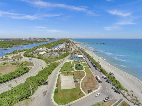 6051 N Ocean Dr PH5, Hollywood FL 33019