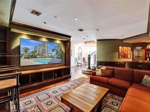 6051 N Ocean Dr PH5, Hollywood FL 33019