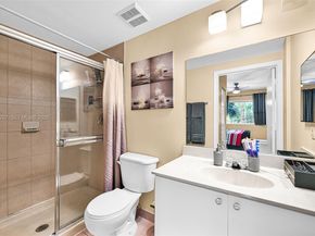 11040 SW 196th St 208, Cutler Bay FL 33157