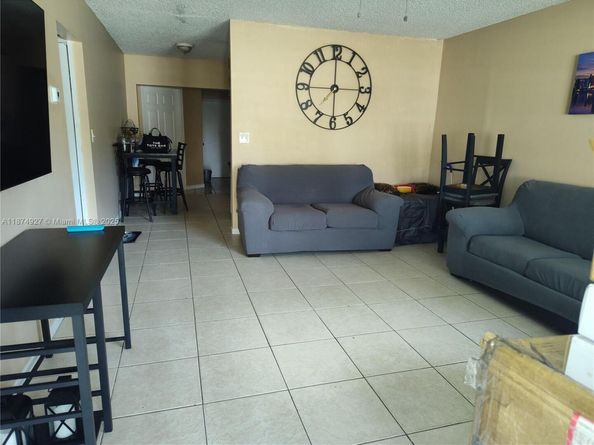1938 NE 47th St, Pompano Beach FL 33064
