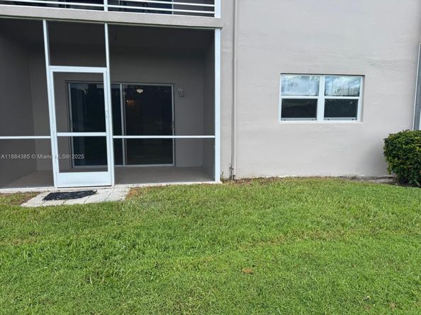 2471 SW 82nd Ave 108, Davie FL 33324