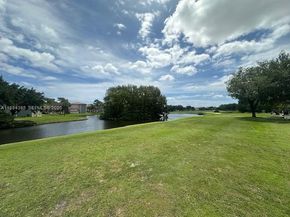 2471 SW 82nd Ave 108, Davie FL 33324
