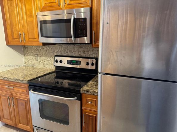 2471 SW 82nd Ave 108, Davie FL 33324