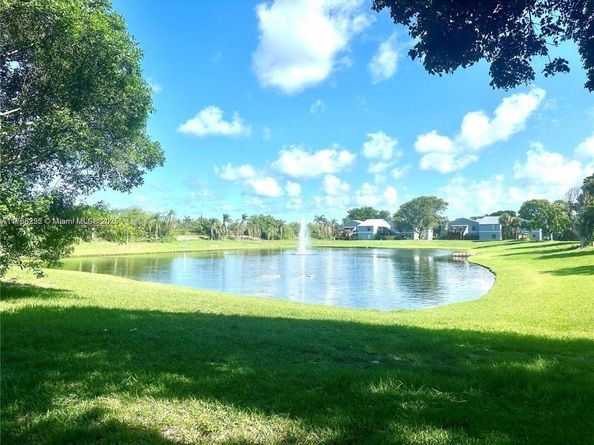 15 Crossings Cir A, Boynton Beach FL 33435