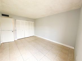 8840 Fontainebleau Blvd 402, Miami FL 33172