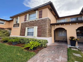 3375 NE 15th Dr