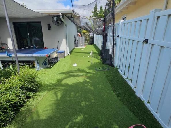 2543 Gulfstream Ln, Fort Lauderdale FL 33312