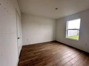 619 NE 4th St, Florida City FL 33034