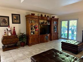 9353 Fontainebleau Blvd A106, Miami FL 33172