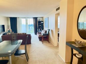 427 Golden Isles Dr 8A, Hallandale Beach FL 33009