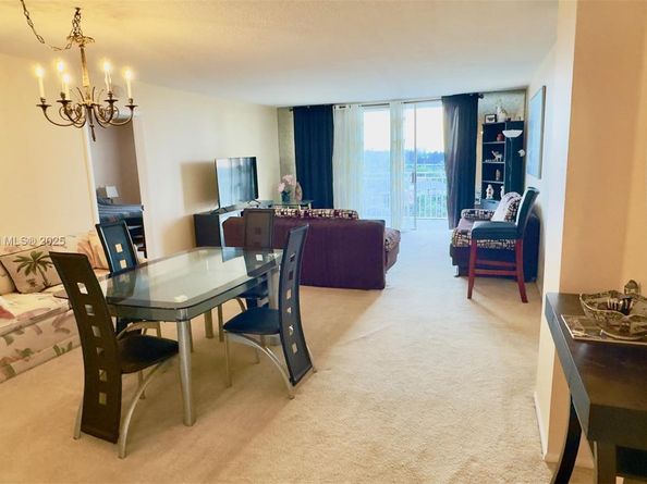 427 Golden Isles Dr 8A, Hallandale Beach FL 33009