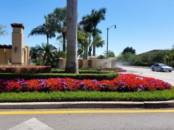 3395 NE 9th St 104, Homestead FL 33033