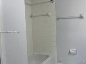 3395 NE 9th St 104, Homestead FL 33033
