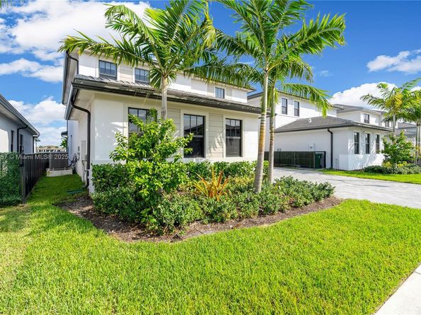 17571 SW 46th St, Miramar FL 33029