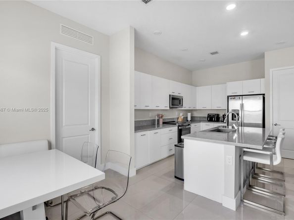 17571 SW 46th St, Miramar FL 33029