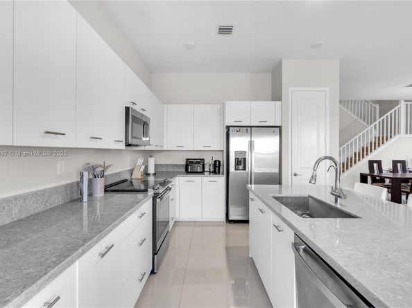 17571 SW 46th St, Miramar FL 33029