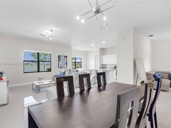 17571 SW 46th St, Miramar FL 33029