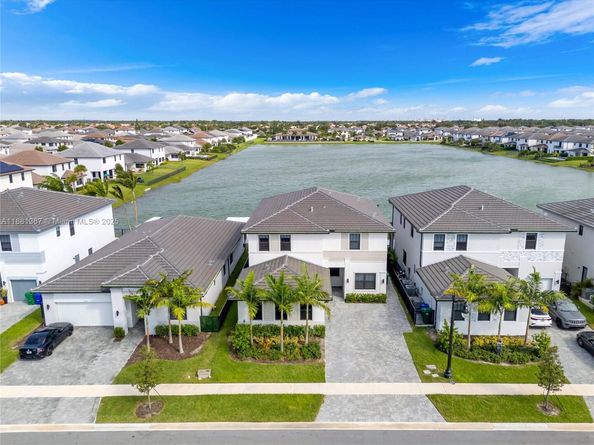 17571 SW 46th St, Miramar FL 33029