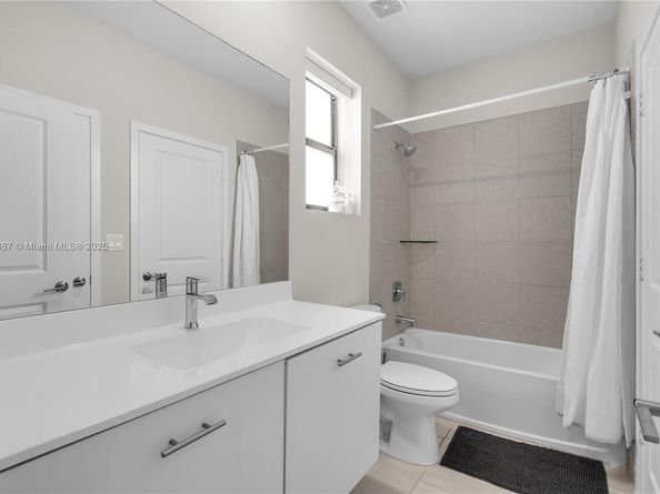 17571 SW 46th St, Miramar FL 33029