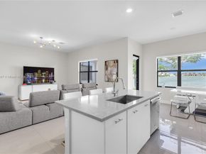 17571 SW 46th St, Miramar FL 33029