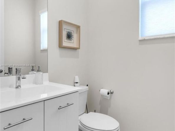 17571 SW 46th St, Miramar FL 33029