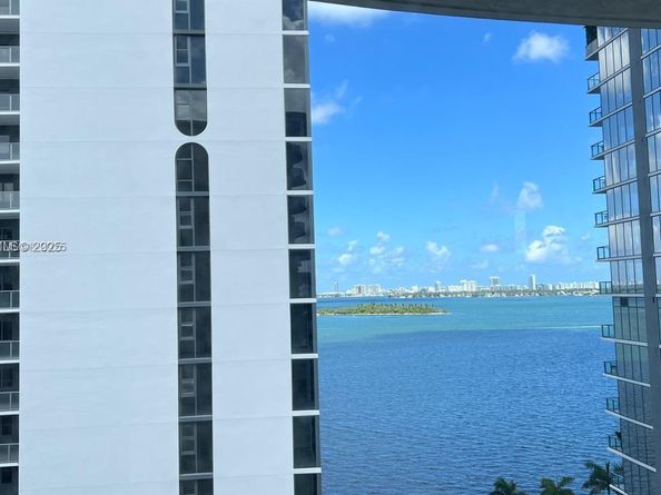 601 NE 23 St 1103, Miami FL 33137