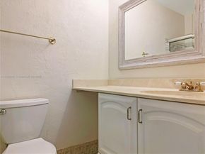 114 Essex Rd 136, Hollywood FL 33024