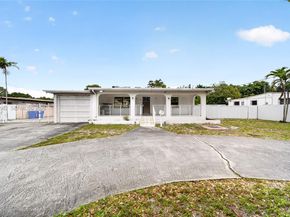 3061 NW 14th St, Miami FL 33125