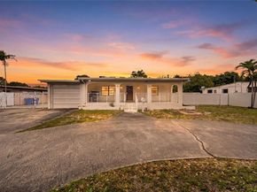 3061 NW 14th St, Miami FL 33125